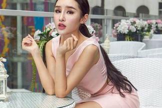 AISS爱丝(钻石版) – 捆绑花絮图包里的何冉，绝对走心，快来下载，感觉好奇怪却停不下来。