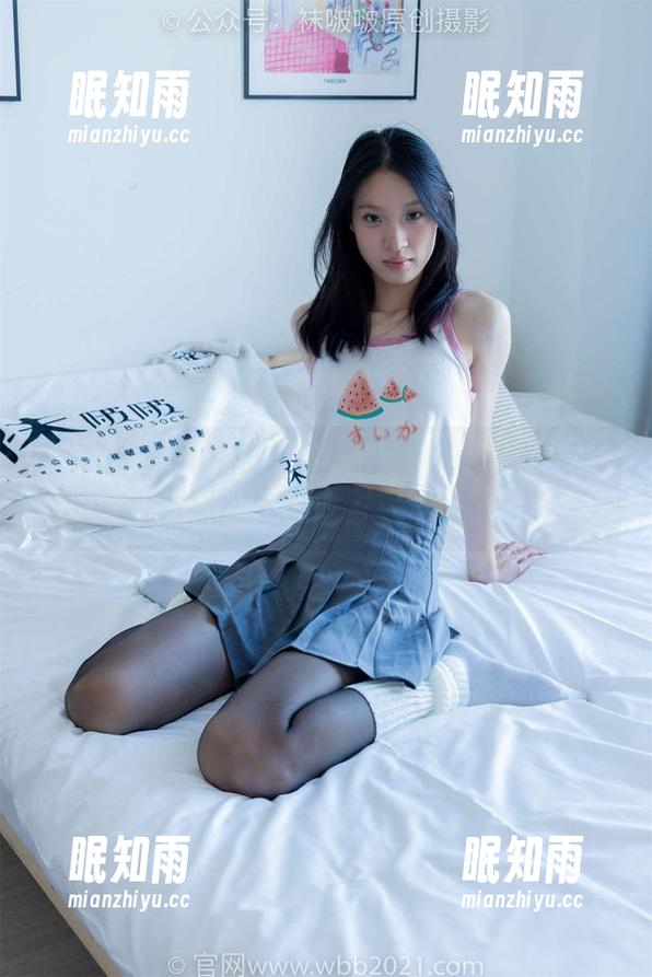 BoBoSocks袜啵啵-奶油 BoBoSocks袜啵啵 - 好奇奶油的黑丝?别担心,高清图包送上!