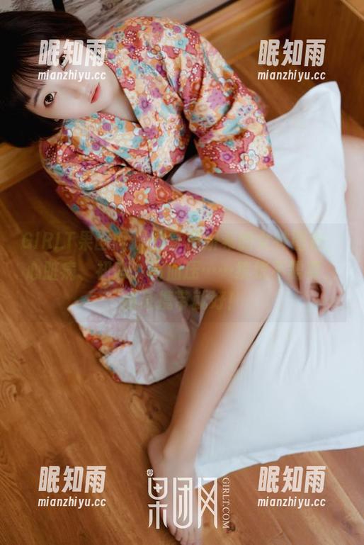 GIRLT果团网 - 分享周妍希的女神图包，心脏病、初恋、高血压……统统不需要，随身携带就好！
