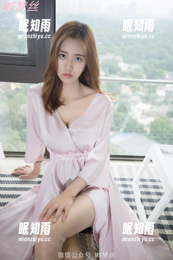 MSLASS梦丝女神-陈玲 MSLASS梦丝女神 - 图包里的陈玲:端正得让人忍不住想给她打个分!