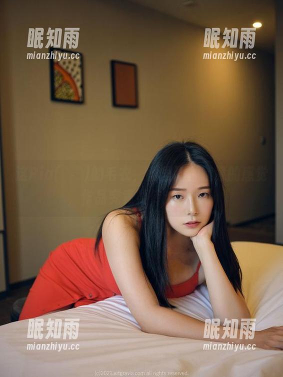 这Pia(피아)的毛衣，图里那种随意的感觉，作品究竟要传达什么？