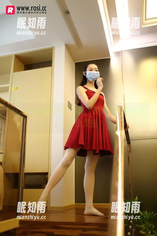 ROSI口罩 在ROSI的红色蕾丝里,快来收获你的美图分享灵感