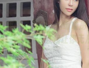 UGirls尤果网 - 黑白下的谭晓彤，高清美图呈现出一种纯粹，直接让你无从反驳。