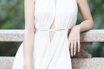 XIAOYU语画界 – 套装美学:允儿Claire原图分享,完美演绎何为“穿搭灵感”!