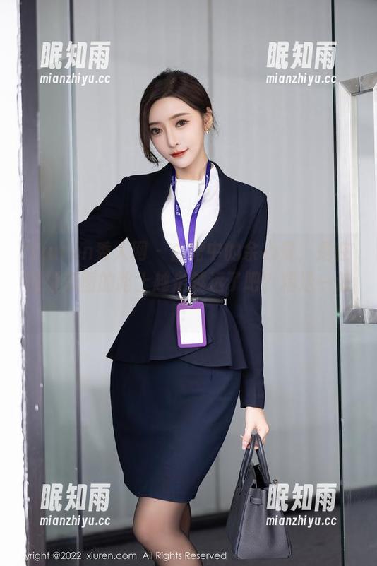 Xiuren秀人网-余心曼 Xiuren秀人网 - 白裙中的余心曼,是在闪耀美图的路上越走越远了吧?精选一波!