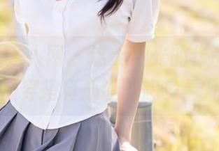 Xiuren秀人网 - 这无圣光的作品,凌希儿制服穿搭真心让人想多看几眼。