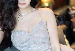 Xiuren秀人网 - 月野兔美妞,你的圣诞系列就像是节日的调料包,观看后得好好咂摸一下原图。