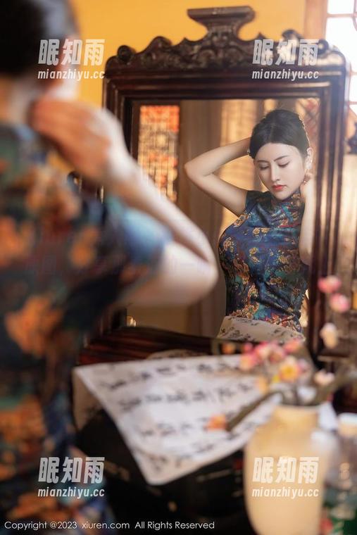 Xiuren秀人网 - 樱桃小阑子的“女友”原图，分享那羞涩的一瞬，轻轻一瞥就上瘾