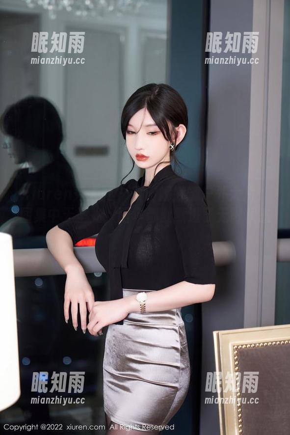 Xiuren秀人网-欧阳妮娜娜 Xiuren秀人网 - 欧阳妮娜娜户外大片:图集中无圣光,阳伞都默默进了无影状态!