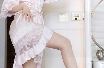 Xiuren秀人网 - 邹晶晶夏天美图合集——你不知道的天籁之美,明明只穿了个T恤!