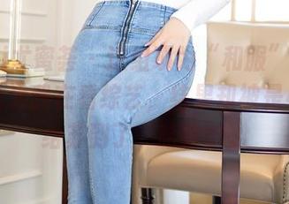 YouMi尤蜜荟 – 这组项为“和服”的写真,我以为我在看综艺,结果却被是小逗逗给苏到了,哈哈哈。