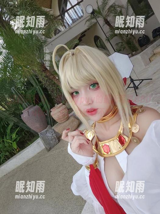 puypuy 这画风清奇,是puypuy的最新写真BBDubai?真以为我看不出来?