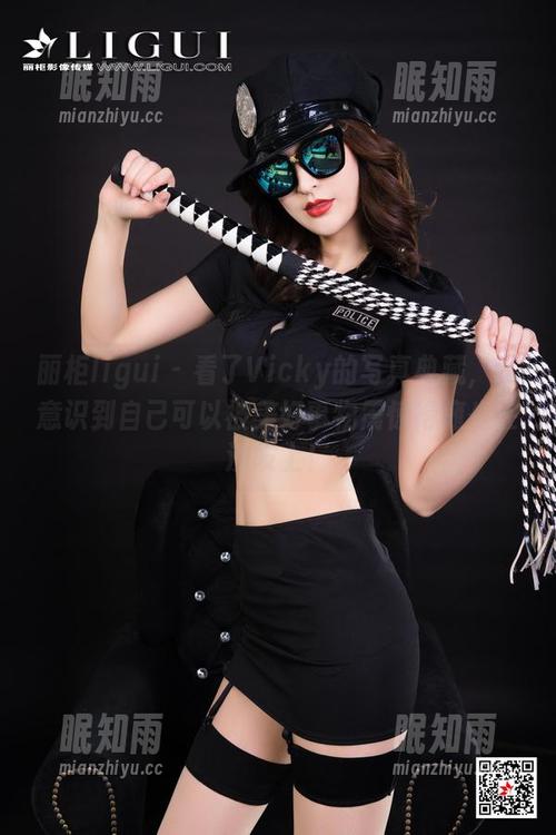 丽柜ligui-Vicky 丽柜ligui - 看了Vicky的写真典藏,我意识到自己可以被美好事物震惊得瘫坐在沙发上!
