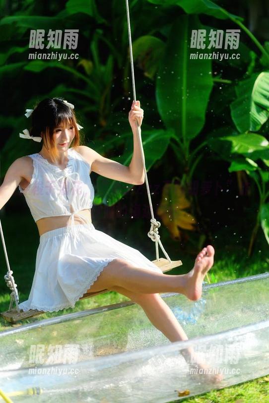 兔子Zzz不吃胡萝卜 穿梭于浪花,“兔子Zzz不吃胡萝卜”昨日照的海边回忆