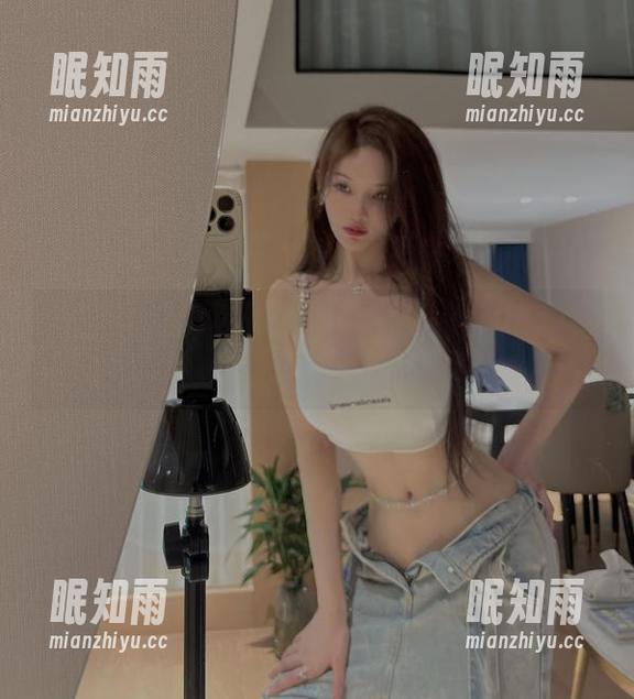 周妍希 微密圈 - 当周妍希遇上圣诞,无水印的一抹俏皮。