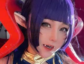 咔喵KANEKO的双马尾合集,让我五秒钟内决定头发要不要剪短!