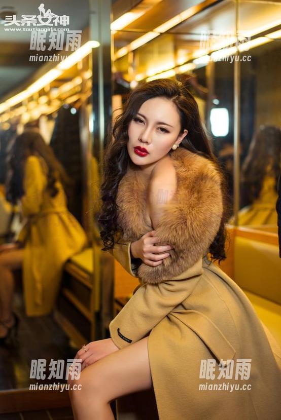 头条女神-文雪 头条女神 - 这组文雪瑜伽套图,明摆着是为了告诉我瑜伽衣有多美…精选!