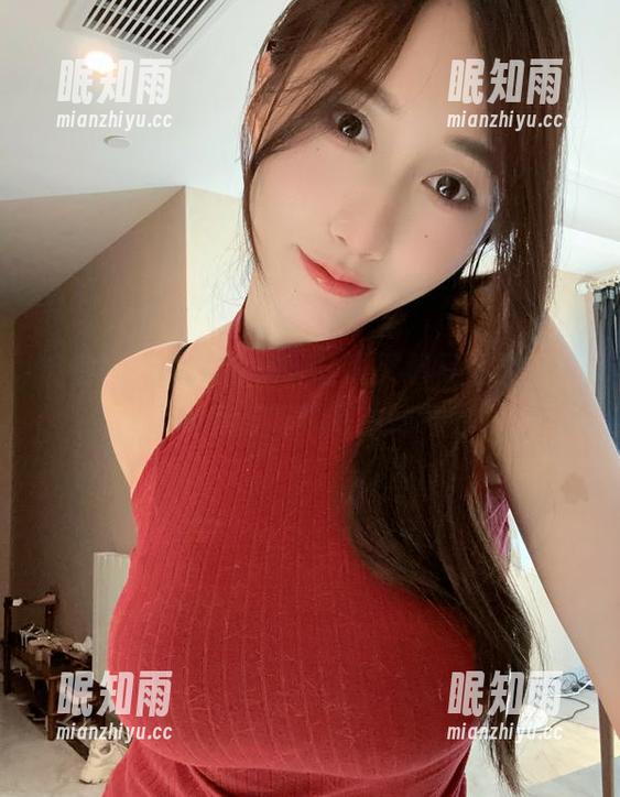 小玉吃果冻 微密圈 - 白丝合集,让人又羞又恼的视角瞥见小玉吃果冻的好气色