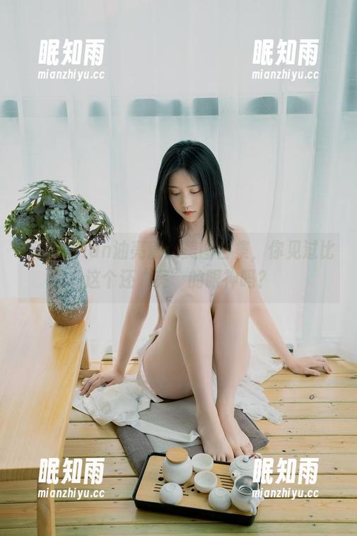年年Nnian 年年Nnian油亮篇:美图合集,你见过比这个还“亮”的眼神吗?