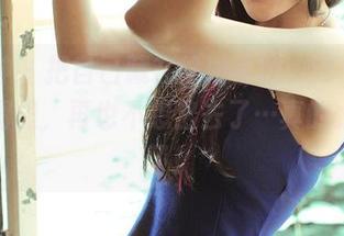 推女神 - 把自己藏在徐妍馨Mandy的短裤套图里,再也不想出去了…真的太舒服了!