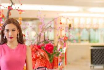 推女神 – 迷失在施忆佳的女神之中，先下载张图片再说！
