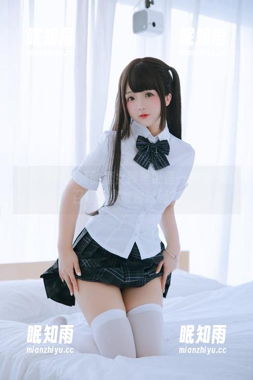我觉得日奈娇的鹿女郎壁纸是一种隐秘的召唤，你敢尝试吗？
