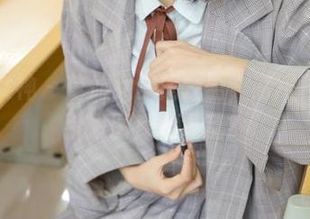 梦丝女神 - 莹仙女步伐轻盈，高跟鞋照样引发图库的混乱？