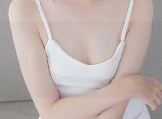 森萝财团 – 不可思议！小夜在线呈现：月下09，果然是光与影的绝妙合作，不想上厕所都不行。