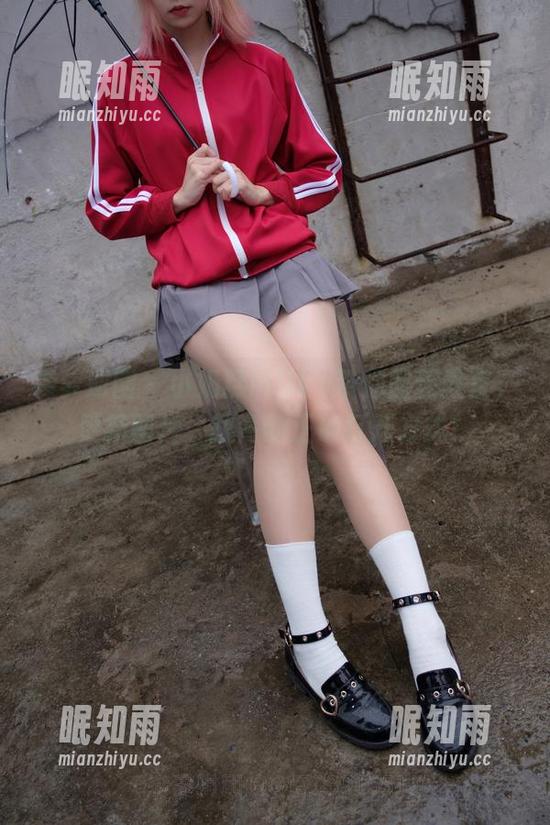 森萝财团-小奶糕Milky 森萝财团 - 小奶糕Milky带你回到教室,更新图片,教育的正确打开方式!