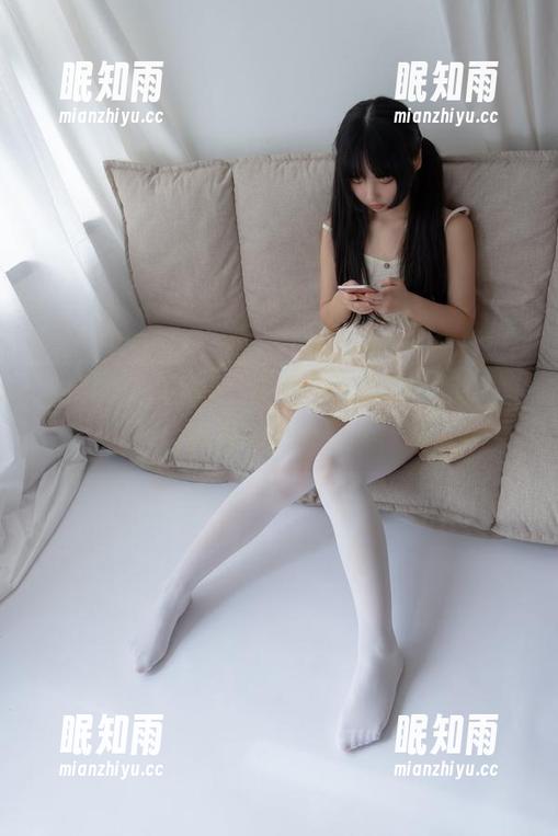 森萝财团 水手服和丝足的最新搭配,森萝财团原图看得我一阵哈哈哈。