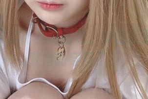 樱井宁宁的比基尼图包,难道我要开始研究她的穿搭了?