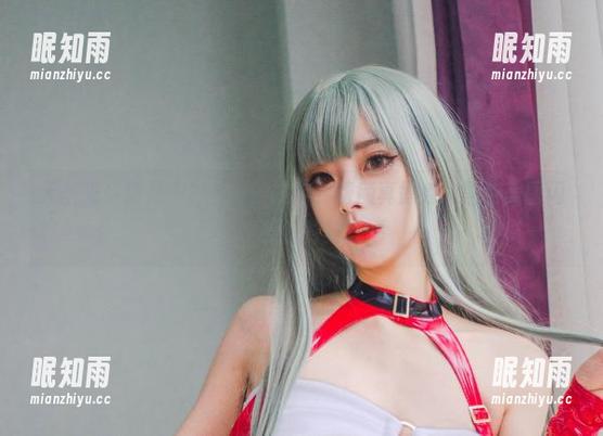 无圣光！那是一种色彩的挑衅，清颜真德秀让黑色美图闪现顿悟时刻。
