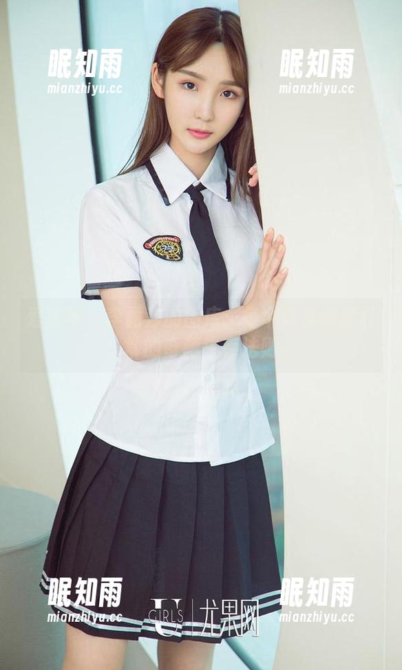 爱尤物 - 李丽莎的图库：每个作品都是日常的奇葩生存法则
