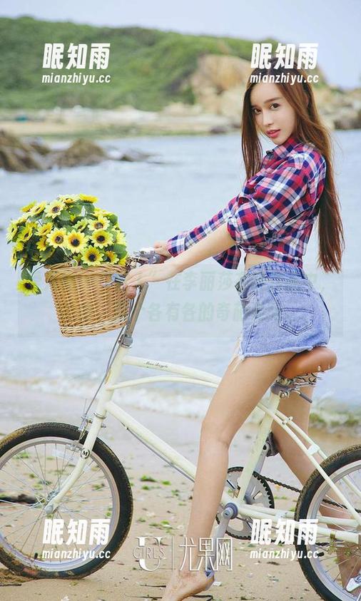 爱尤物-李丽莎 爱尤物 - “双人”在李丽莎在线作品中,哈哈,两个各有各的奇葩姿势。