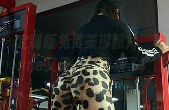 微密圈 – 定制版免费美脚照片,禅雨儿Lynne又天上掉下来了!