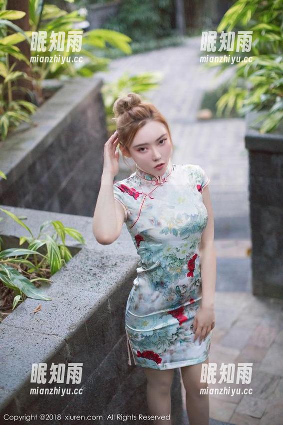 秀人网-周jojobaby 秀人网 - 周jojobaby和他的海边,资源都到位了,等着变成经典的那种!