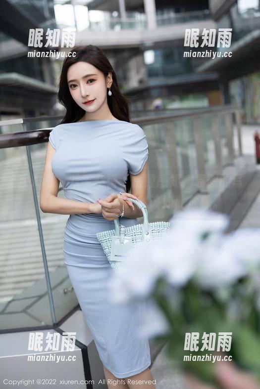 秀人网-袁圆 秀人网 - 双手交错、指数感知,袁圆的写真图包,这个夏天就该如此放肆。