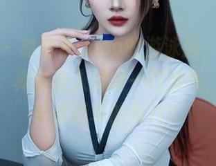 秀人网 - 赵惟依coco的游泳风，新的美图更新，真敢让人倒吸一口冷气，谁说泳装是简单的布片？