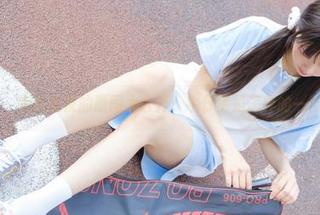 稚乖画册 – 赤西夜夜的原图大公开：牛仔裤是怎样的一种漂浮感？