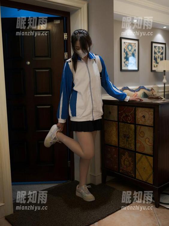 紧急企划-奶糖 紧急企划 - 奶糖的定制黑色图集,仿佛饼干的香味萦绕…