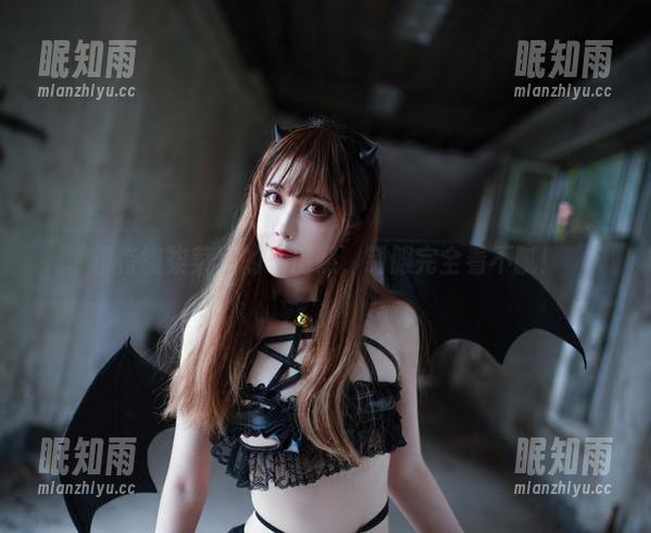翎柒菜菜 模特翎柒菜菜的私房照,制服完全看不腻!