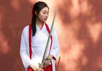 蜜桃社 - 在美绪的私拍中,高跟鞋也是看戏的主角