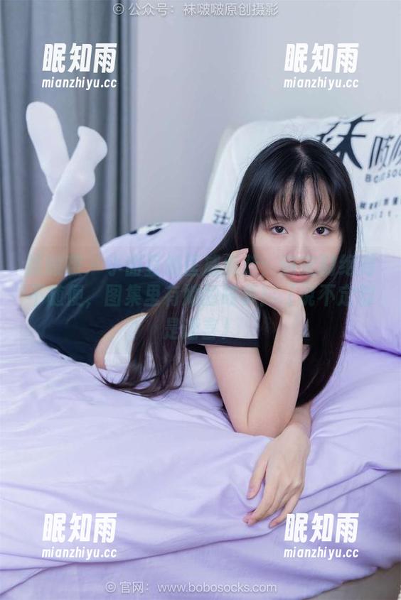 袜啵啵-小甜豆 袜啵啵 - 小甜豆的匡威板鞋:这定制绝对不随便,图集里有她的故事!(说不定都是谣言)