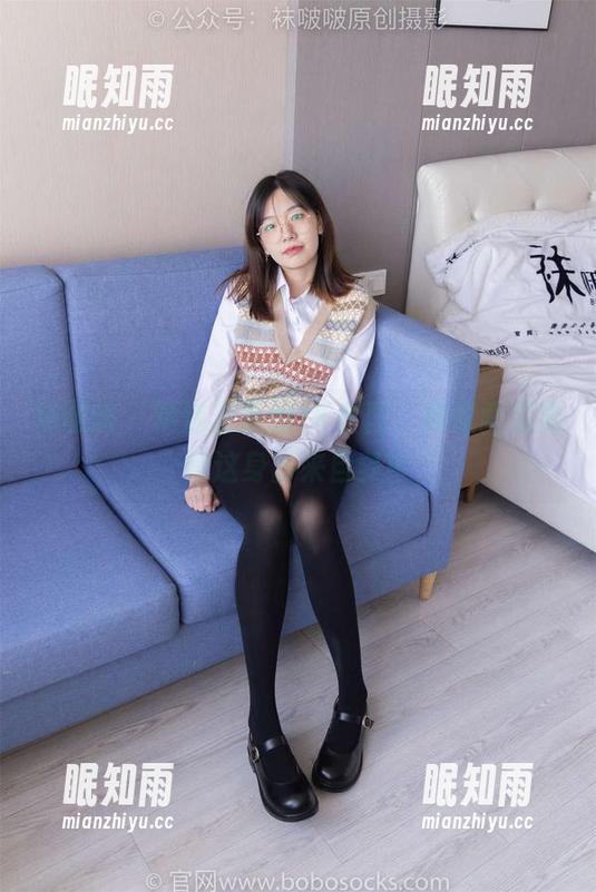 袜啵啵-苏苏 袜啵啵 - 精选苏苏的JK套图,恍惚间总觉得这身影来自梦中