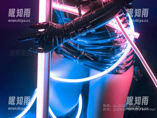 韶陌陌 韶陌陌的学姐作品,难得的大胆,难道她就没想过危险嘛?